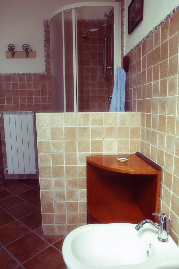 La Pietra D'Argento Bed & Breakfast Caserta Vecchia Luaran gambar