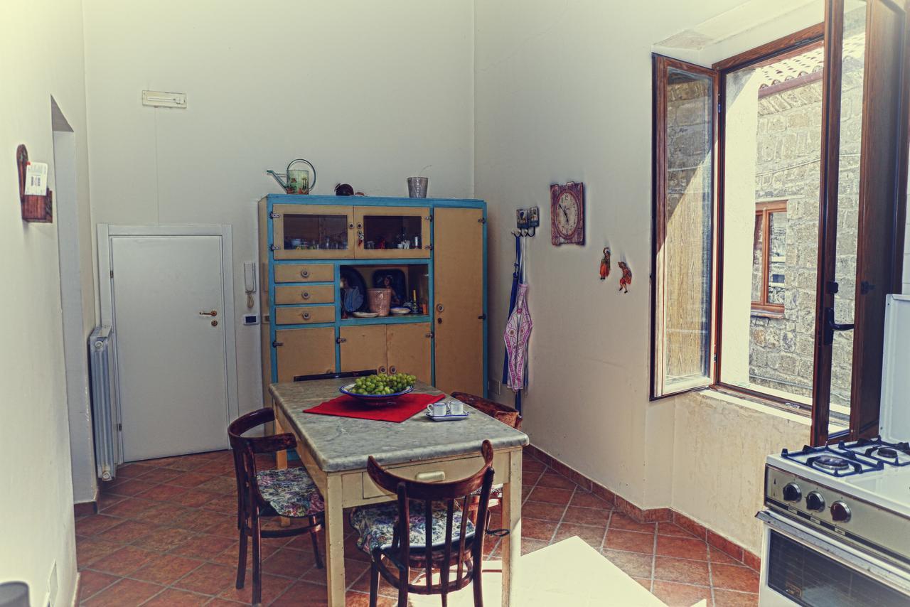 La Pietra D'Argento Bed & Breakfast Caserta Vecchia Luaran gambar